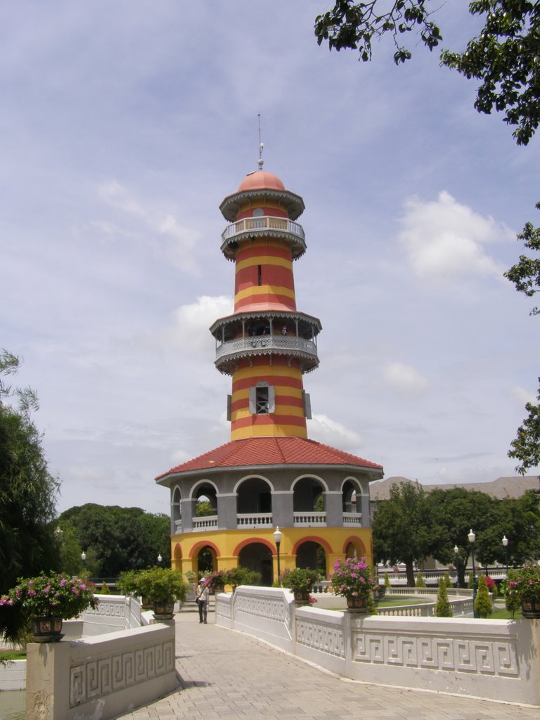 หอวิฑูรทัศนา Bang Pa-In Palace by CHAMRAT CHAROENKHET