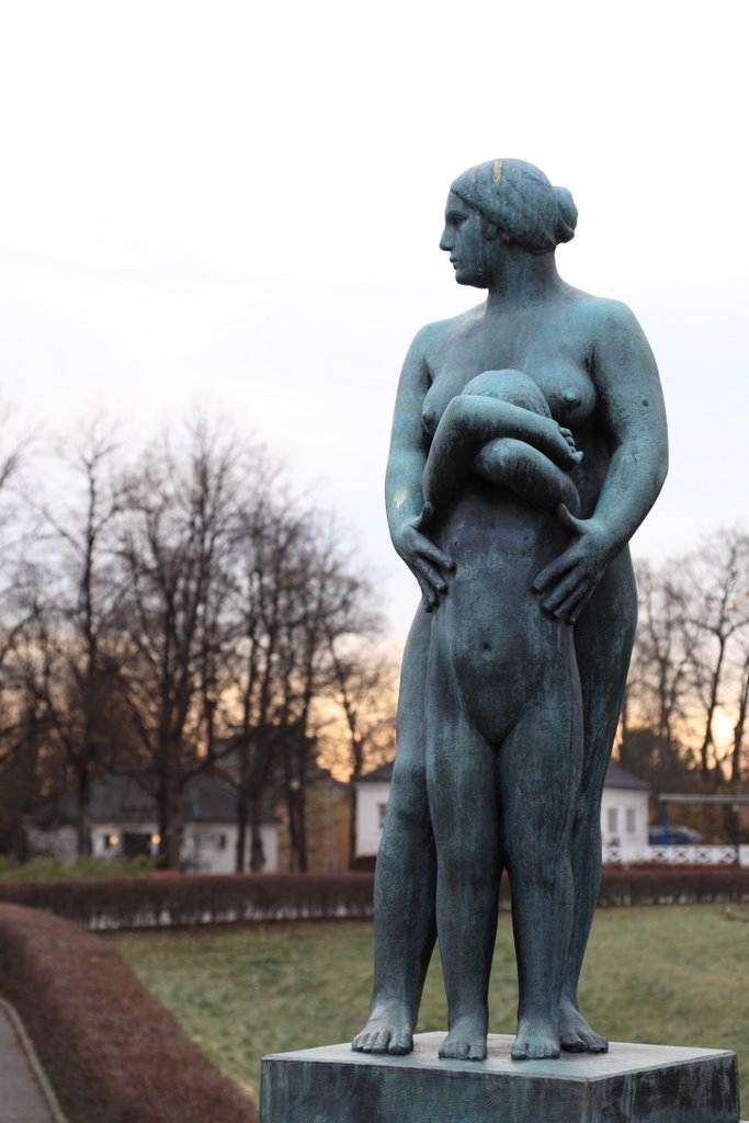 Vigeland Sculpture Park by Andy Tam