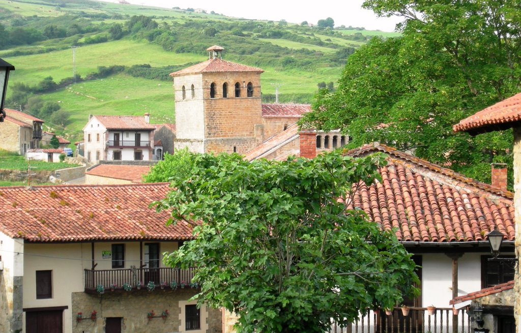 Santillana del Mar by jesusspider