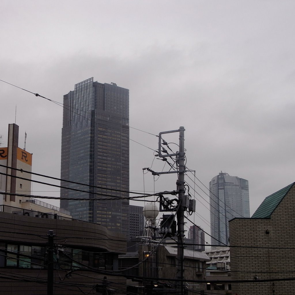 Tokyo Mid Town and Roppongi Hills from Kita-Aoyama by taoy (keep Panoramio)