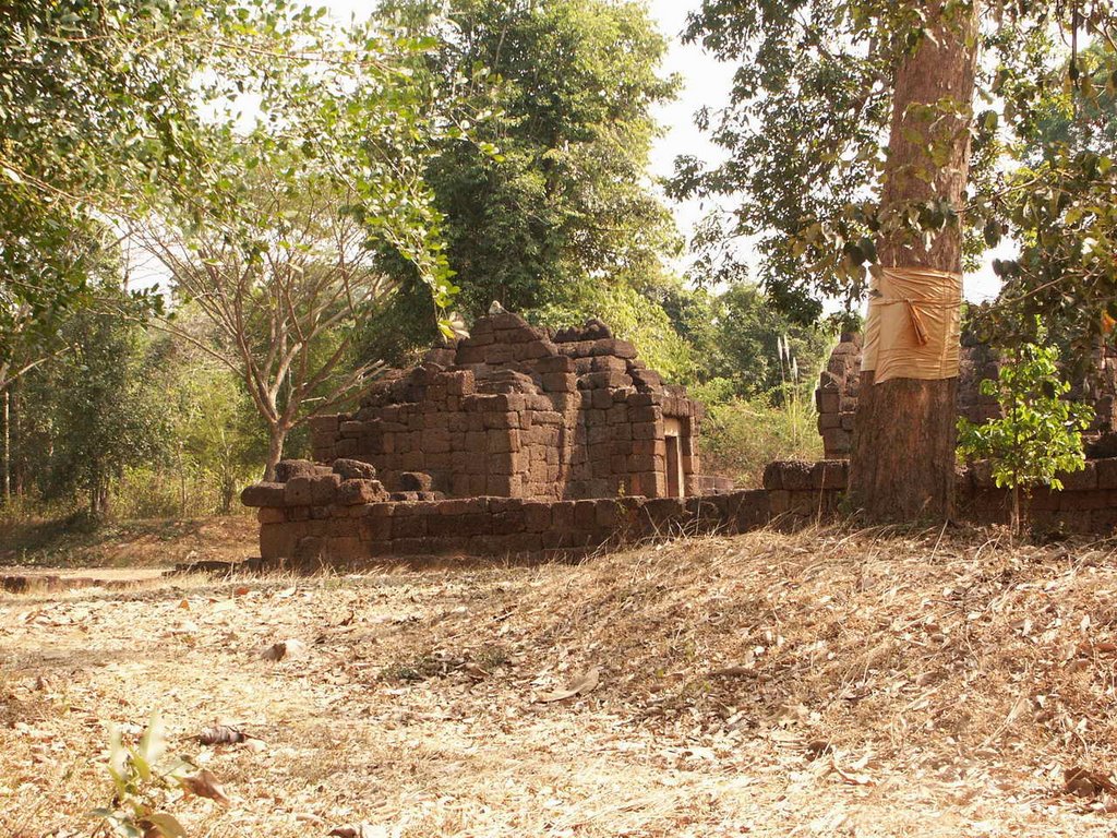 141-Prasat Ta Muan Tot (14.02.2008) [AROKAYASALA # 5] by Khmer Search