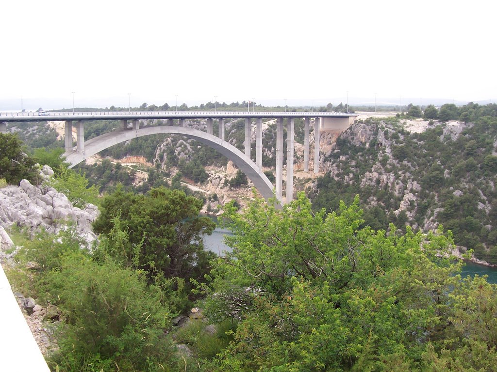 Völgyhíd a Krka folyó felett by batador