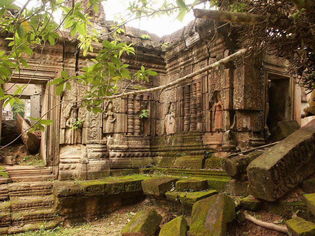 068-Prasat Banteay Thom (17.10.2007) by Khmer Search