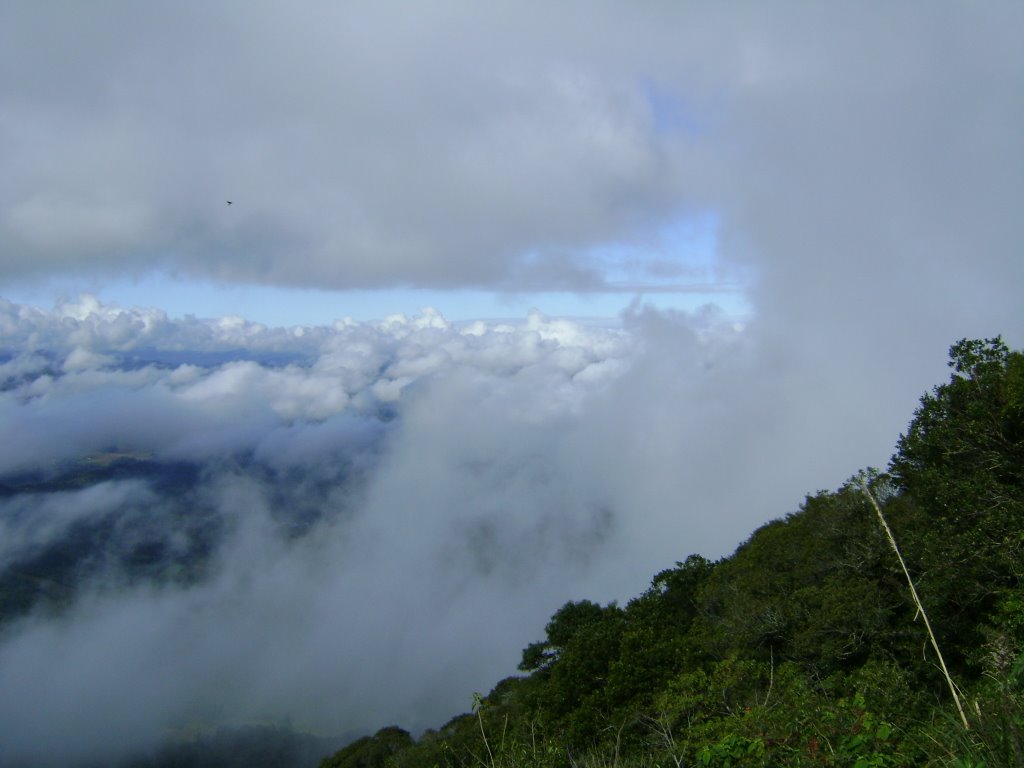 Mirante nas nuvens by Archimedes