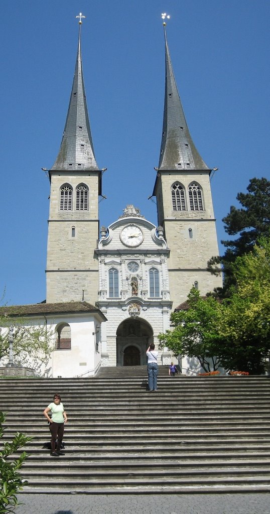 Alis at Lucerne Hofkirche by gregbenson