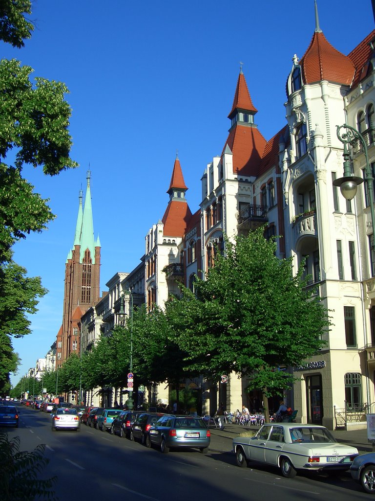 Yorckstr. mit St. Bonifatius-Kirche by Klaus-Peter Kurz