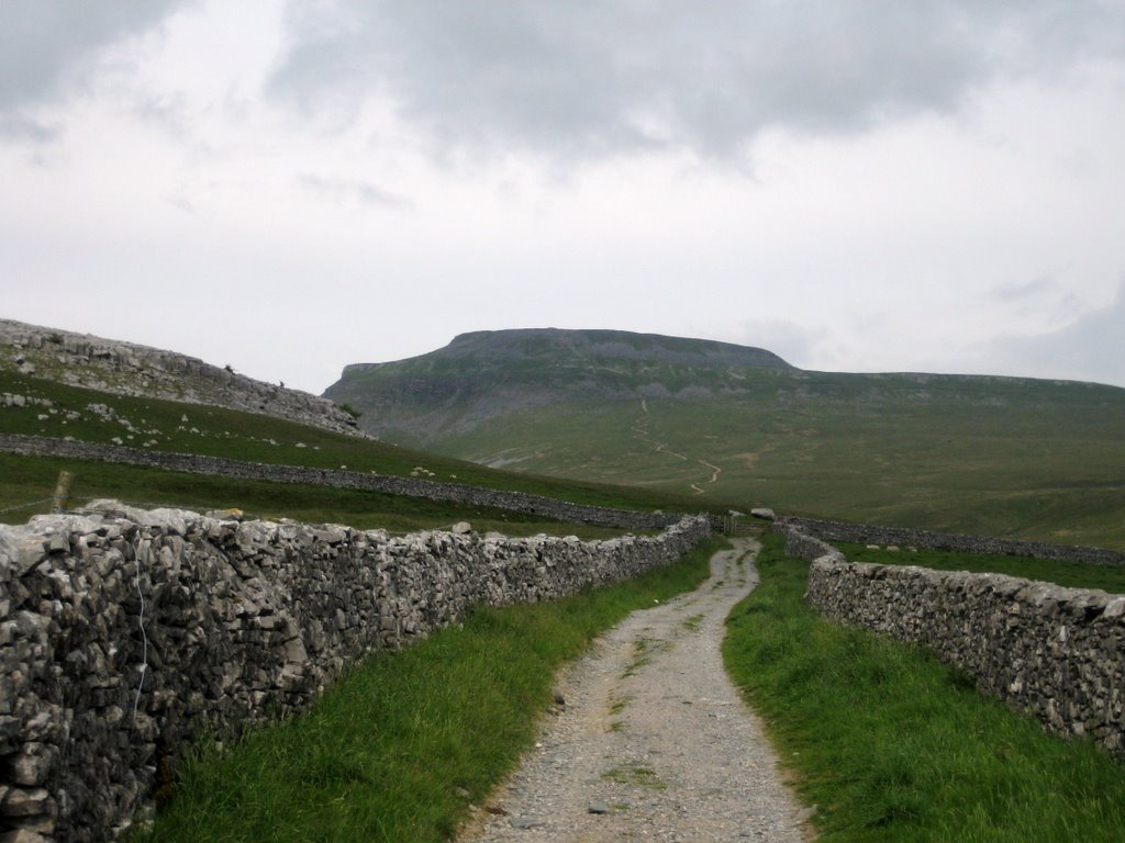 Ingleborough by Johnnie_J