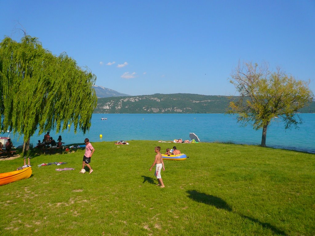 Beach at Sainte Croix lake by Santiago Puig Vilado…