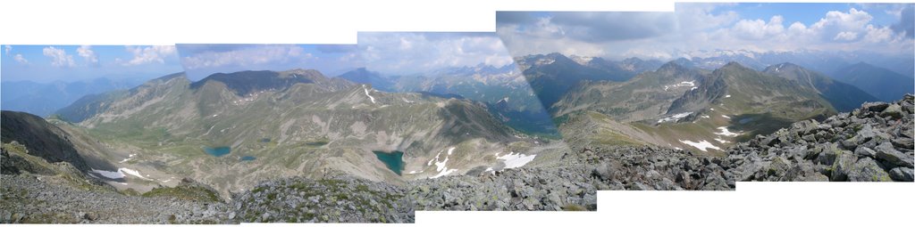 Panoramic view 180º to NW near Pepoiri summit by Santiago Puig Viladomiu