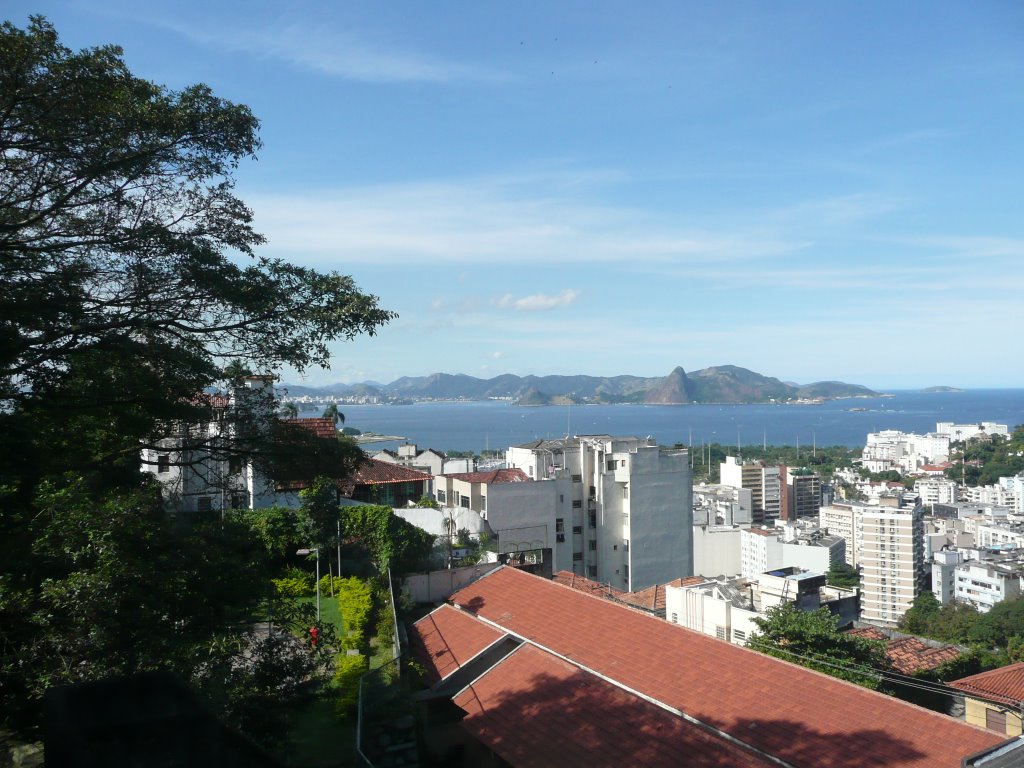 Baia de Guanabara - Casa das Ruínas - R Murtinho Nobre - Rio de Janeiro - RJ - BR by Paulo Targino Moreir…