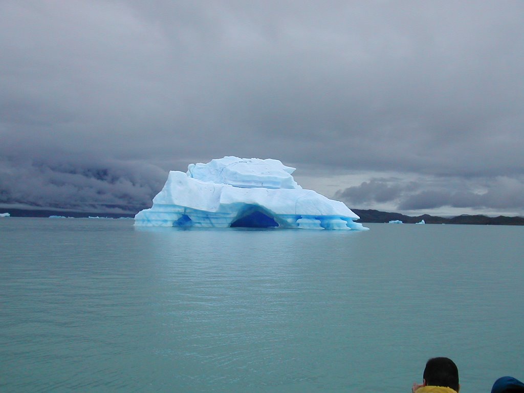 Lago Argentino by GGaleazzo