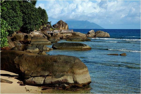 Rock on the beach,2005 by Tianzhan