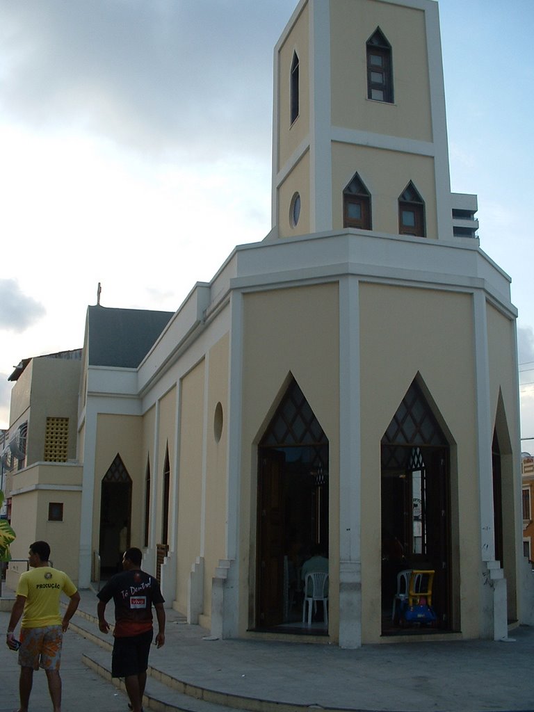 Igreja na Praia de Iracema by leokildare