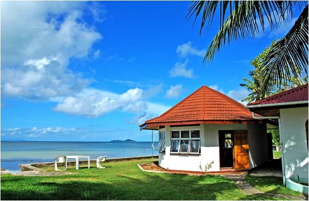 Lovely house on the beach,2005 by Tianzhan