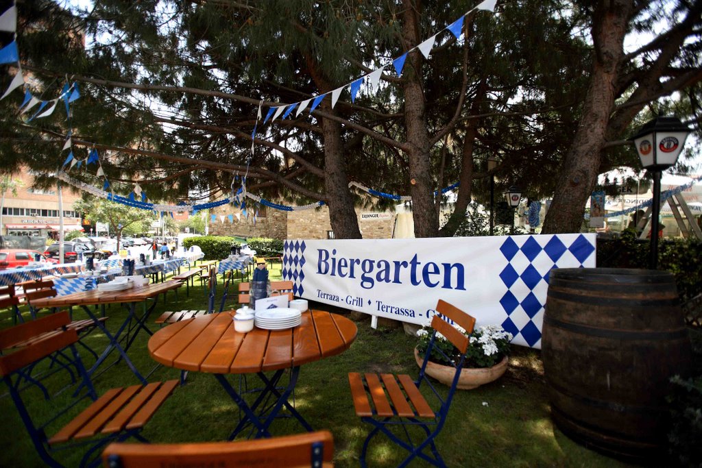 Biergarten - Hotel Princesa Sofía by Expo Hotels & Resort…