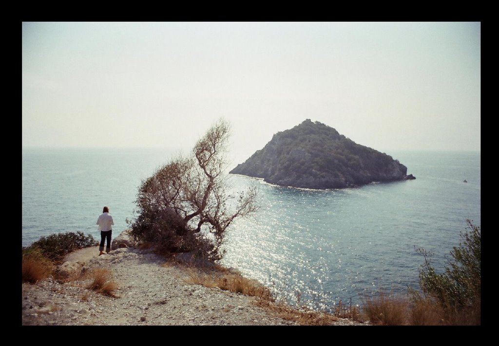 Isola di Bergeggi by joefbrent