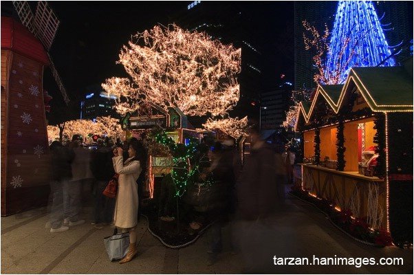 Night at CBD, Seoul,2006 by Tianzhan