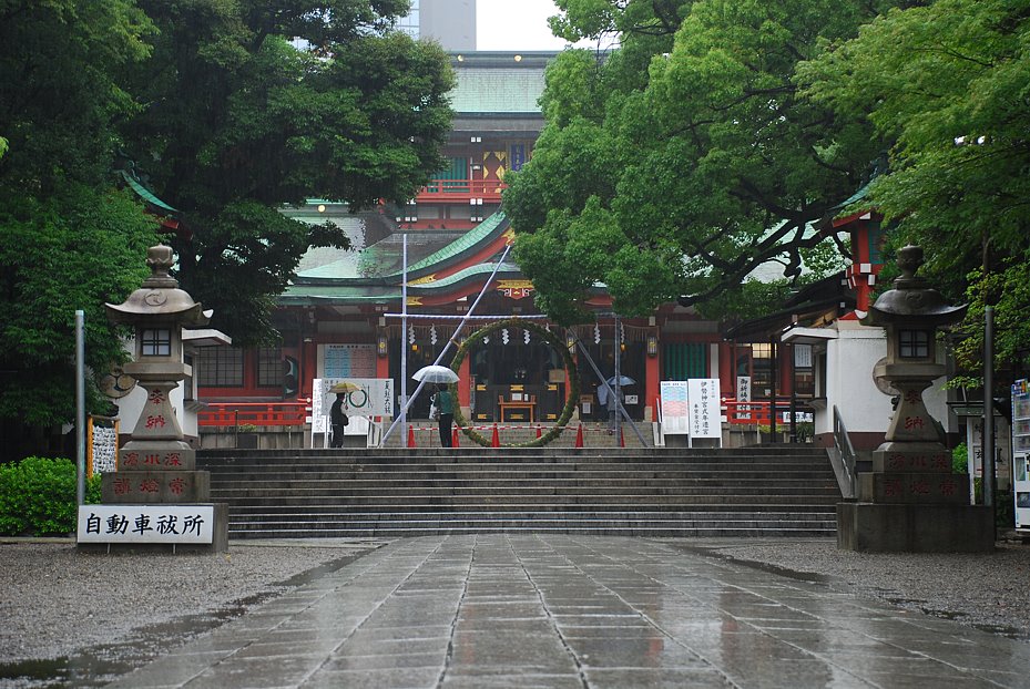 Tomioka Hachimangu Shrine (富岡八幡宮) by remymar