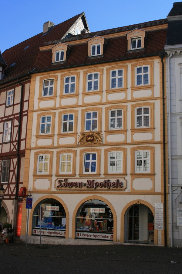 Löwen-Apotheke von 1549 in Fulda by Christian Drescher