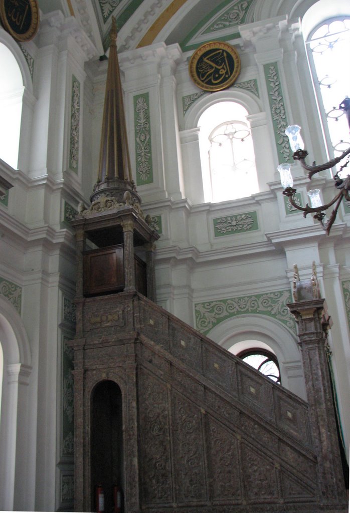 Küçük Mecidiye Camii by Burak ÖZTÜRK