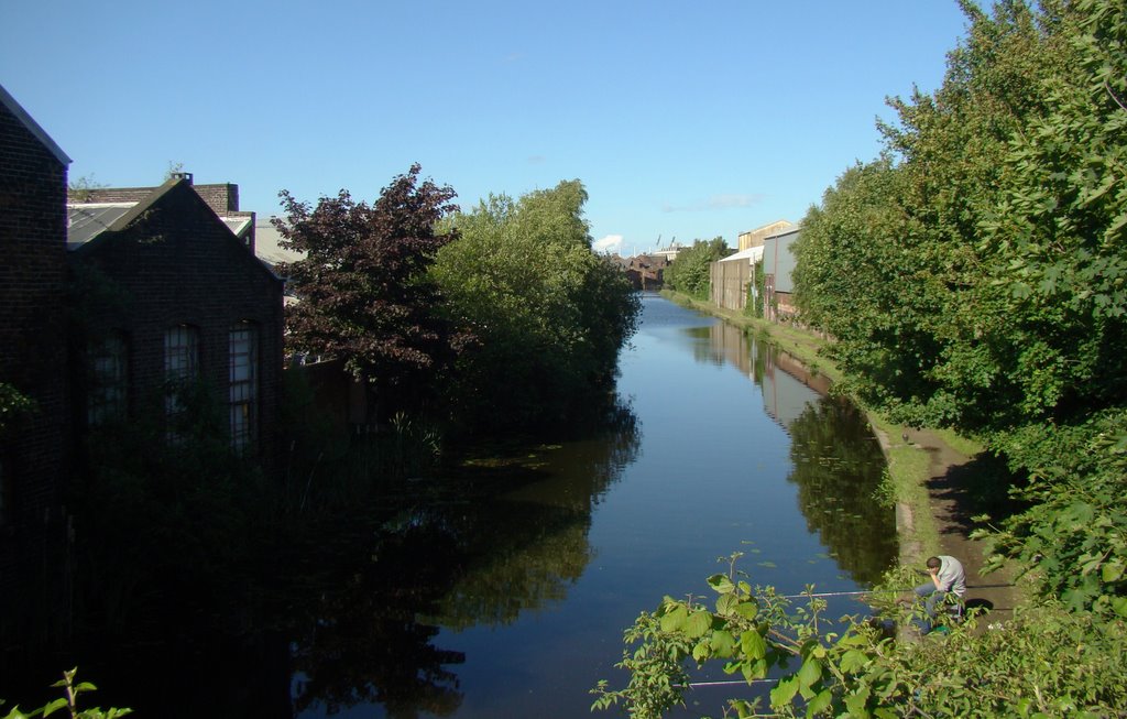 Sheffield Canal looking north east, Sheffield S9 by sixxsix