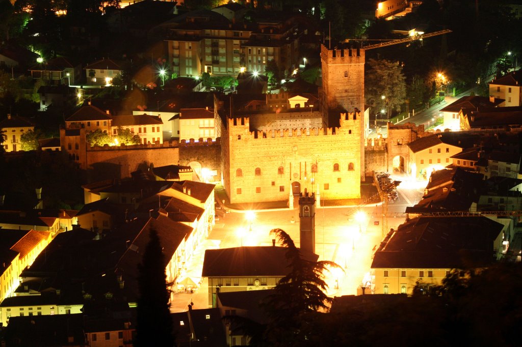 La Piazza di Marostica di notte by Emanuele Piva