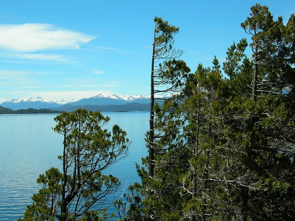 Villa Tacul - Bariloche by Nestor Magnani