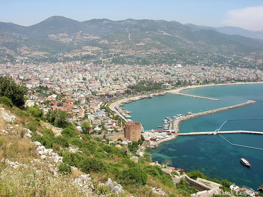 Alanya Port by Marek Łeszkiw