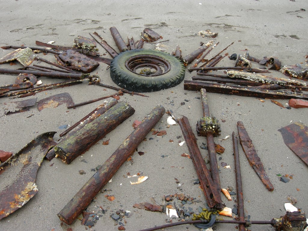 Beach Art by Dirk Lummerzheim