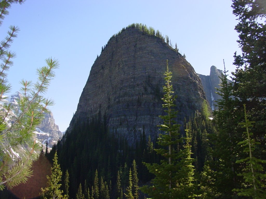 Lake Louise - Calgary Alberta by Patryk Szyszkowski