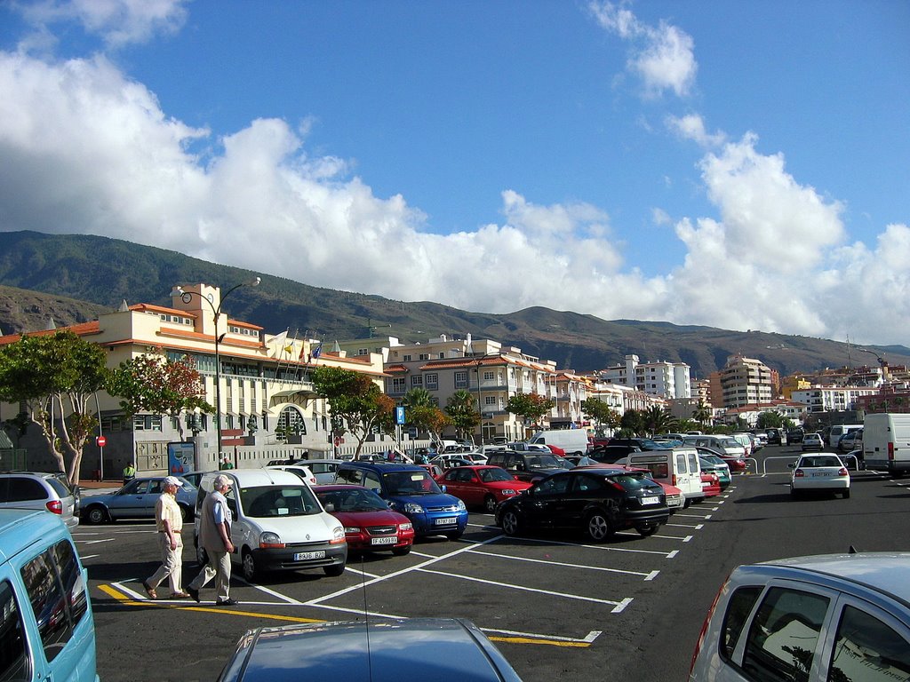 Place du parking by J Ph. HEBRARD