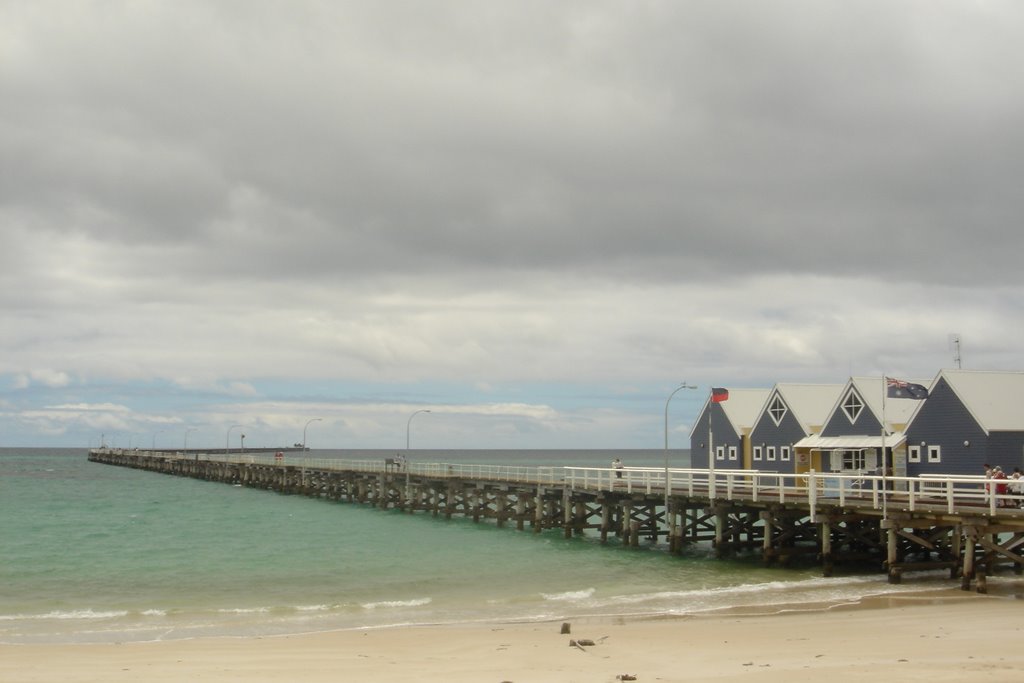 Busselton Jetty by coenenmarco