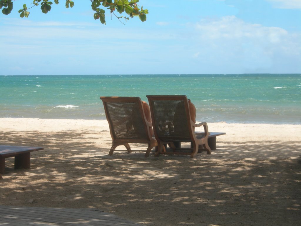 Seat at jimbaran beach by tiberium63