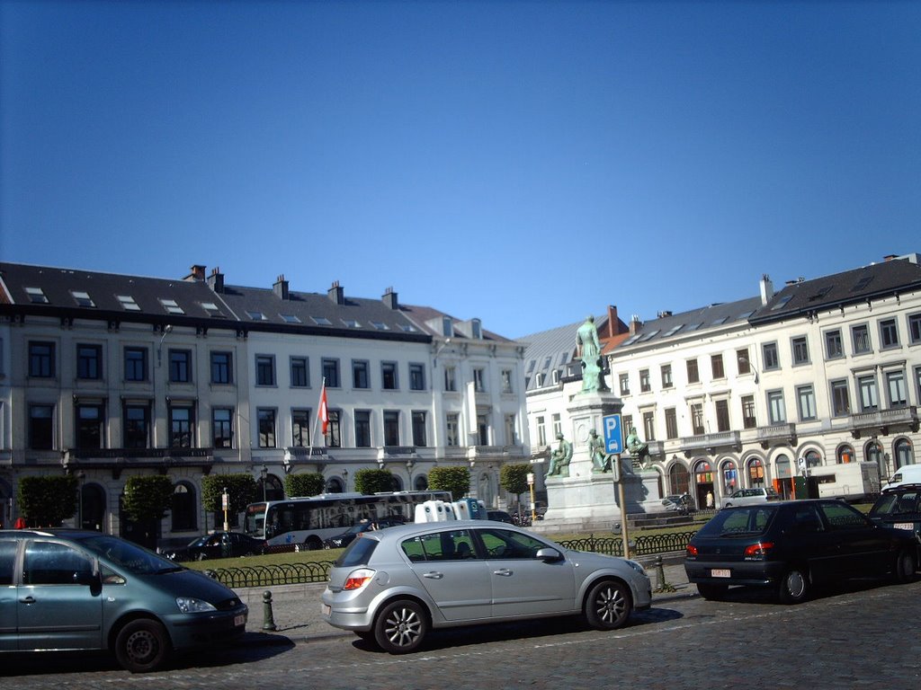 Quartier Européen, Bruxelles, Belgium by Noé Diakubama