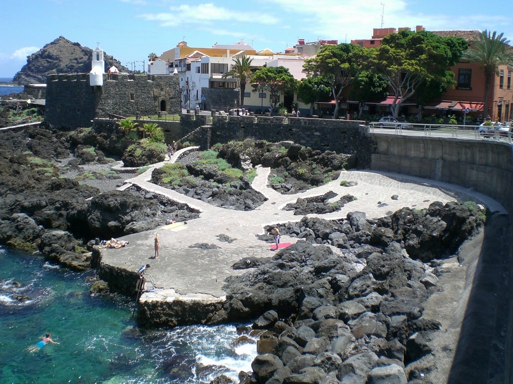 Garachico (Tenerife) by Luigi Donna