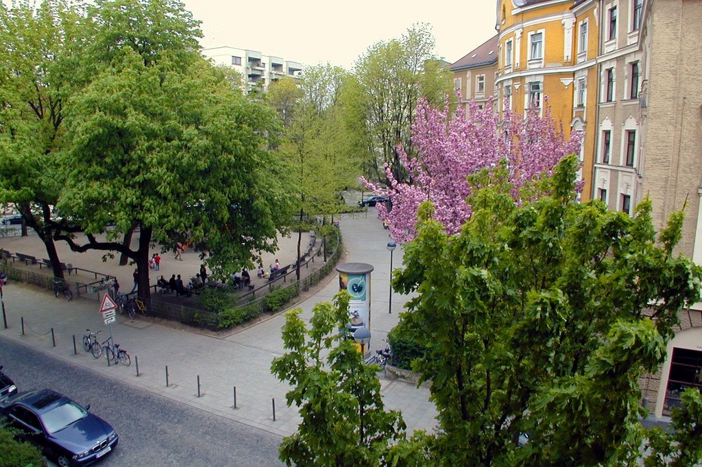 Der Roecklplatz im Frühjahr by Wiehrdt