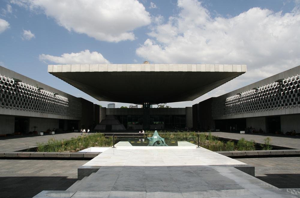 Anthropology Museum: Court yard (2008-05) by arco_on_tour