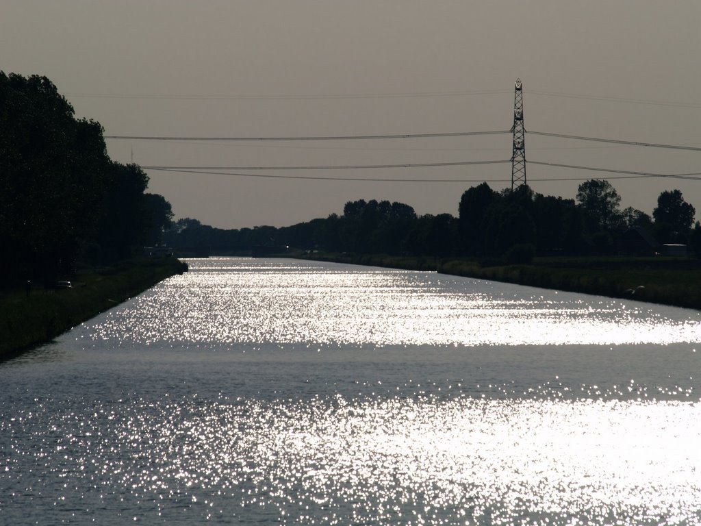 Van Starkenborghkanaal by nickynick