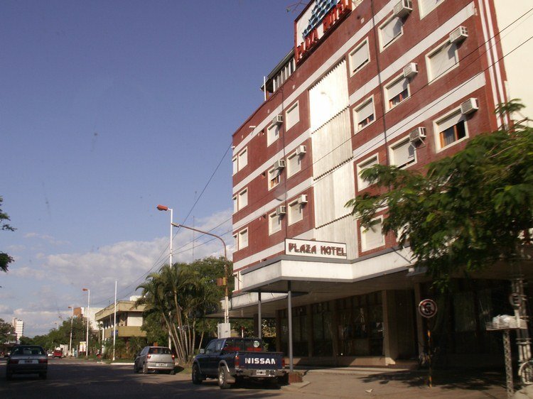 HOTEL PLAZA Y CALLE JOSE M. URIBURU by antoniomeza