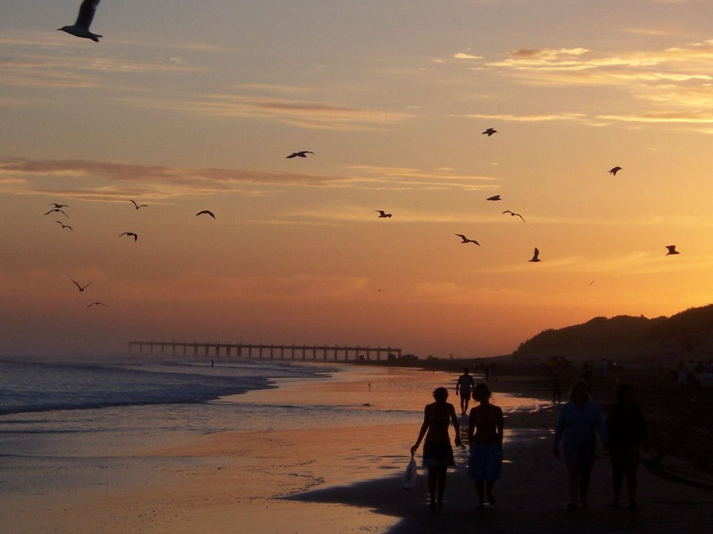 Necochea, Bs.As., Argentina. by Fernando Tracogna