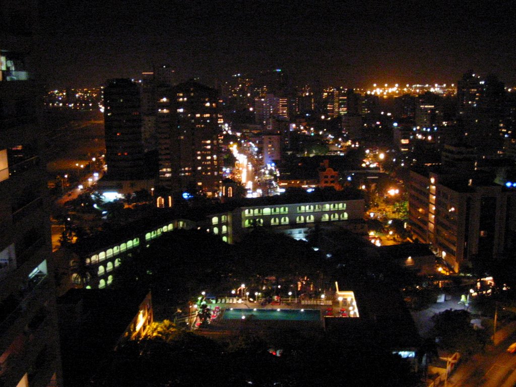 Vista nocturna de Cartagena by Piedad Restrepo