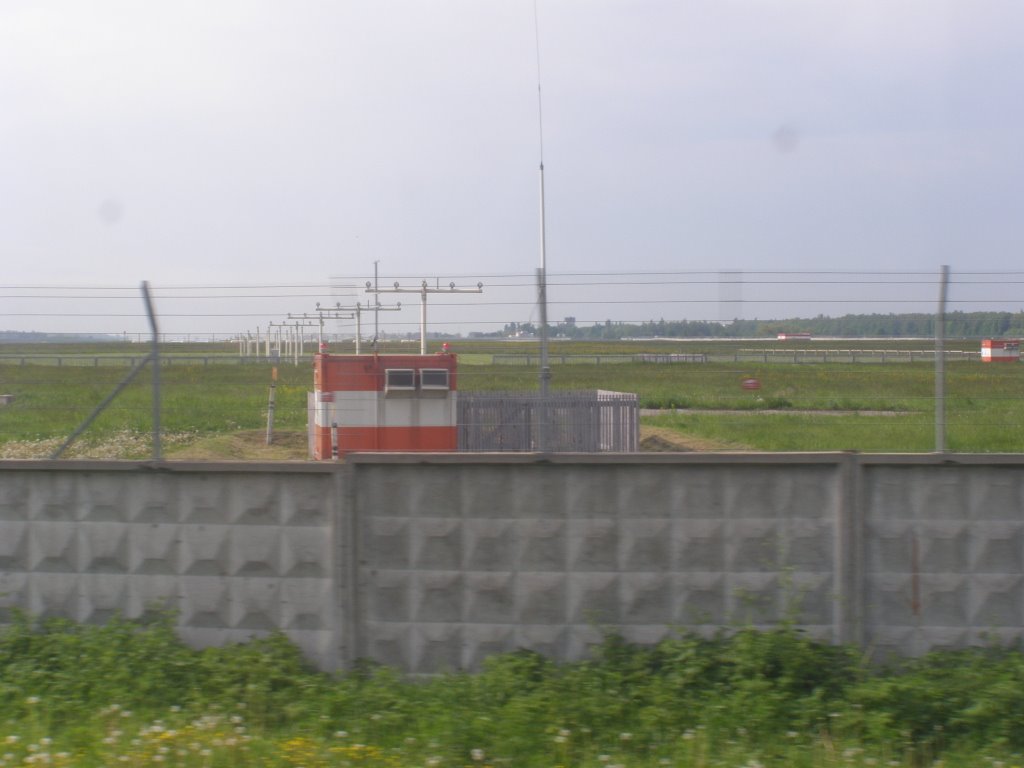 UKBB Boryspil runway end by AVTSK