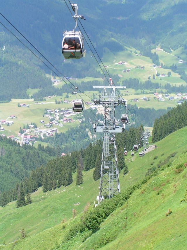 Kanzelwandbahn - View Direction Riezlern, Kleinwalsertal by frischmilch