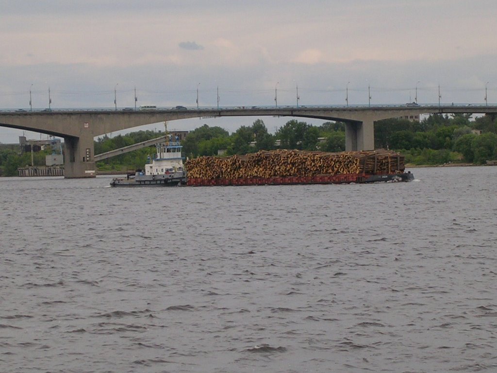 Баржа на Волге (barge on the river Volga) by Krav4en&Co