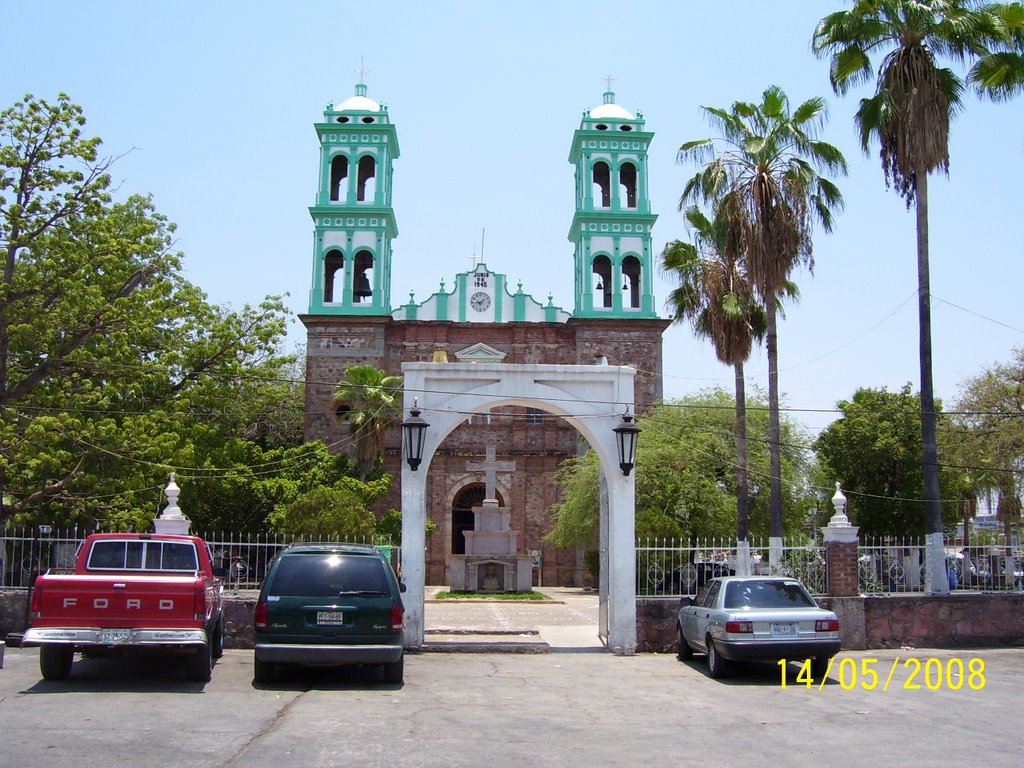 Catedral de Ciudad Altamirano, Mpio. de Pungarabato by Tomás L. A.