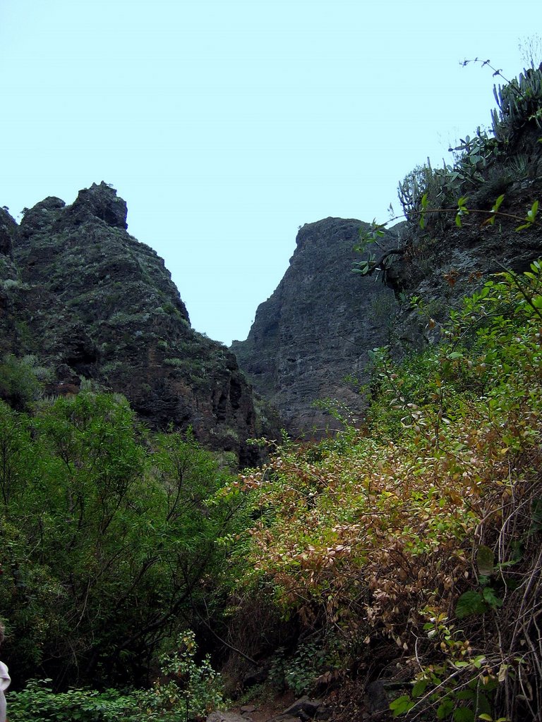 Les Gorges by Jean-Philippe Hebrar…