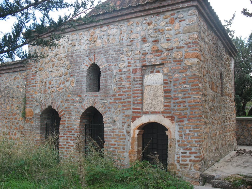 Akşebe türbesi by Seleukia