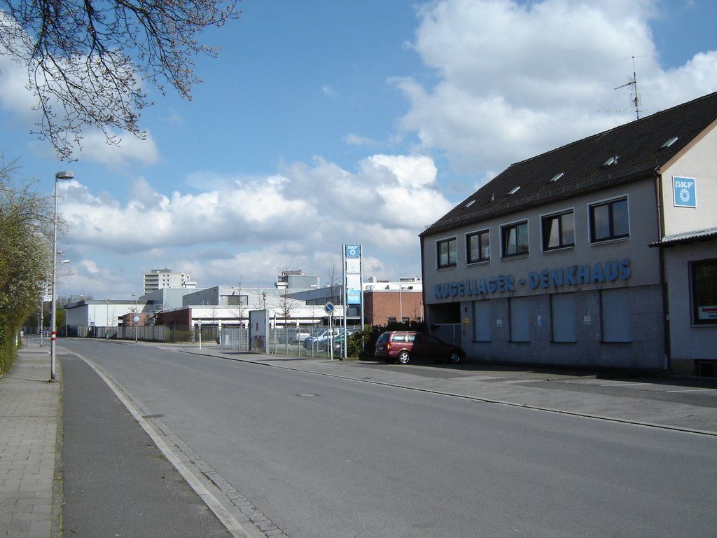 Moosstraße by Luitbald