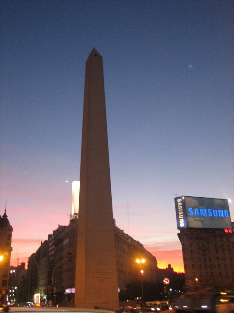 Obelisco ao entardecer by Marco Aurélio de Car…