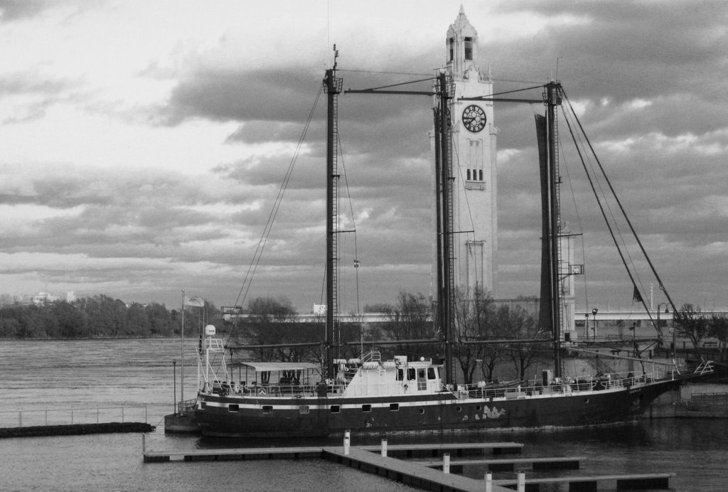 Tour Horloge, Vieux Port by DigitalDave1980